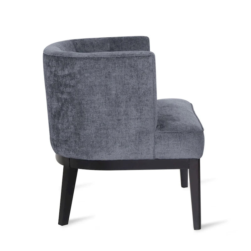 Fauteuils rembourrés avec revêtement en tissu ou en cuir artificiel (deux chaises par lot).