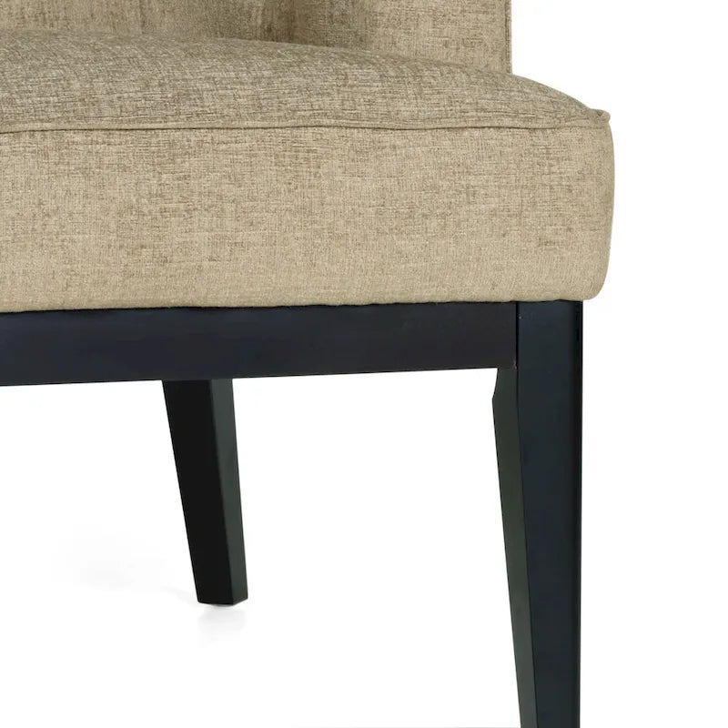 Fauteuils rembourrés avec revêtement en tissu ou en cuir artificiel (deux chaises par lot).