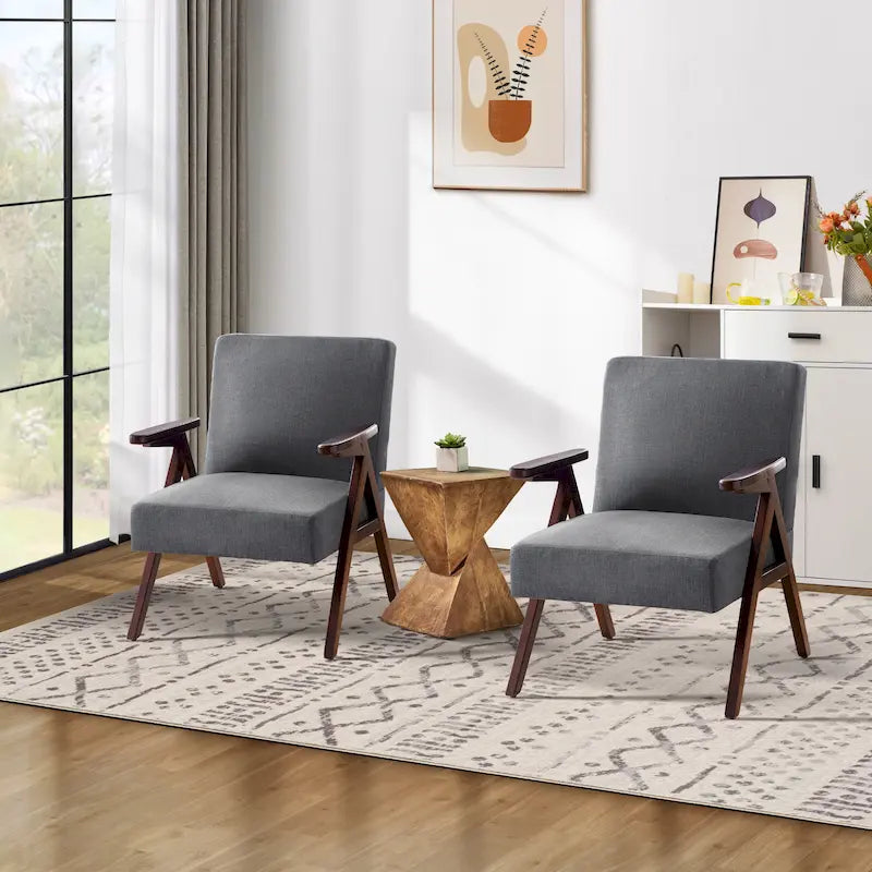 Deux chaises longues rembourrées, convenant au salon et à la chambre.