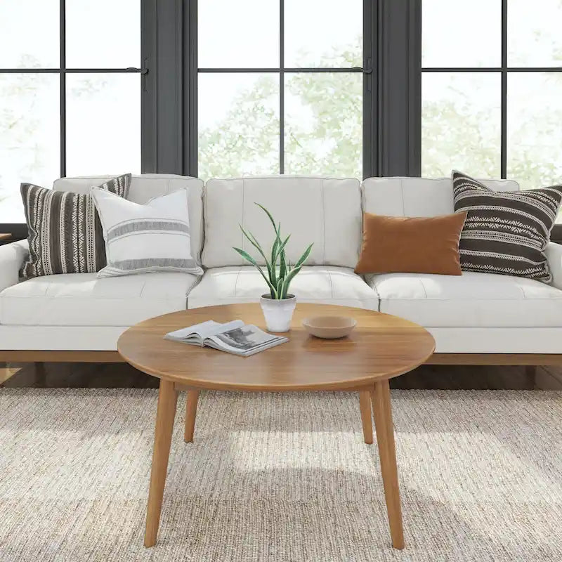 Table basse moderne de style médiéval