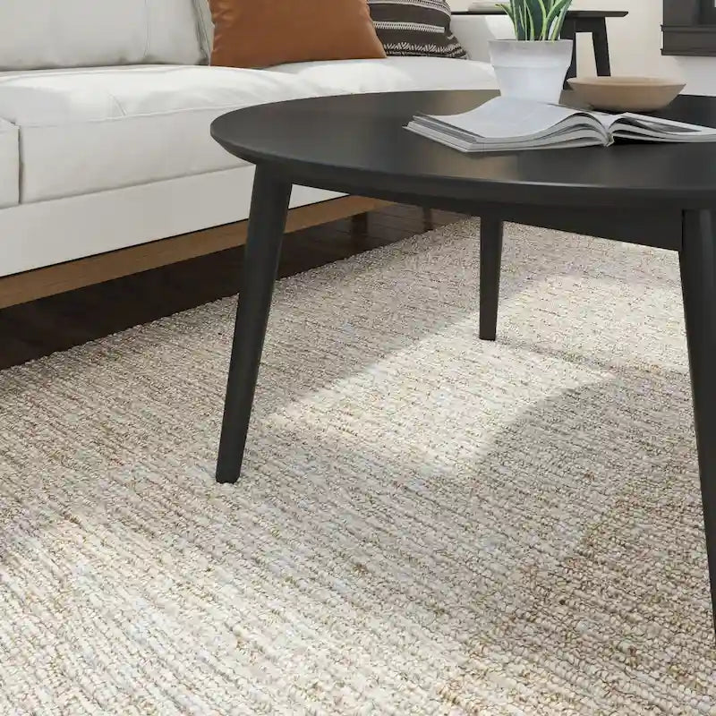Table basse moderne de style médiéval