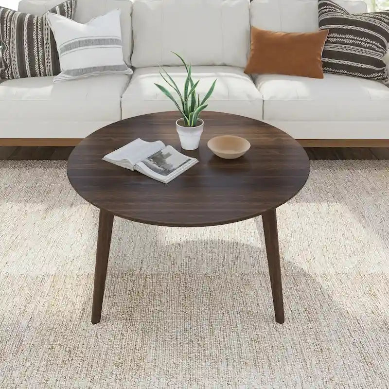 Table basse moderne de style médiéval